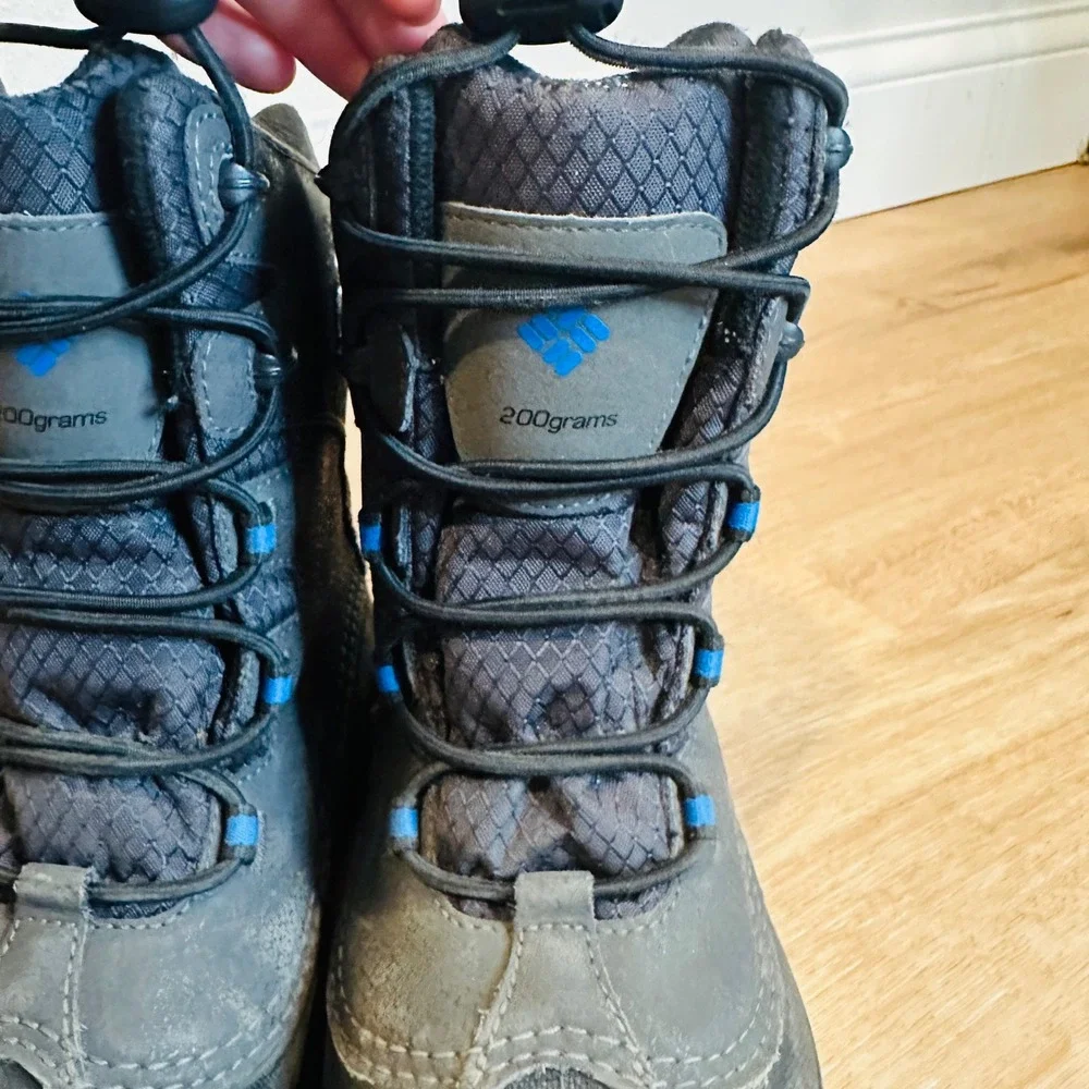 Columbia Bugaboot Plus IV Snow Boots‎ Kids Size 3 Grey Blue Waterproof Omni-Heat